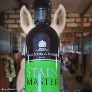 Easy to use stain spray for horses